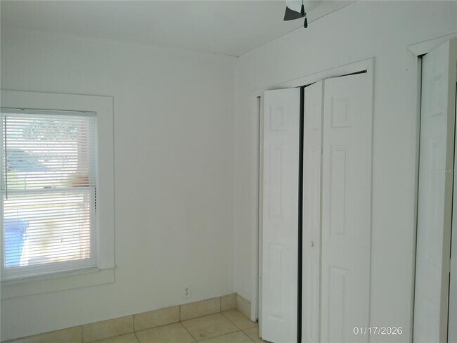 Building Photo - 1148 Oakhill St