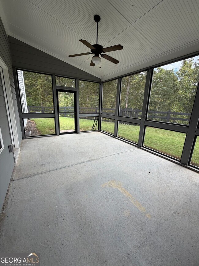 Building Photo - 1120 Riverwalk Manor Dr