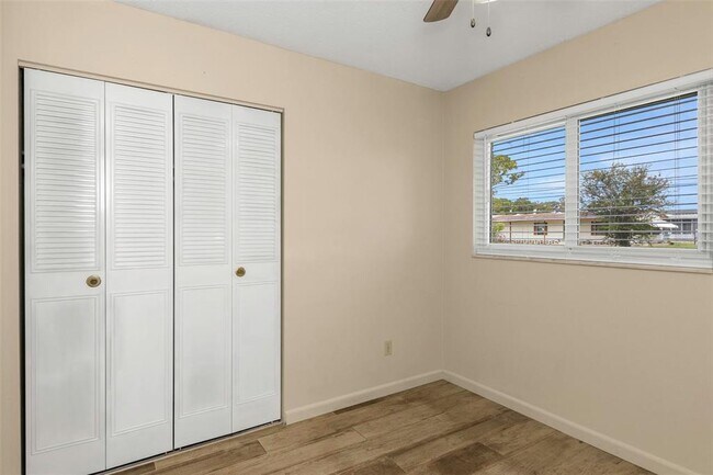 Building Photo - 6842 62nd Ave N