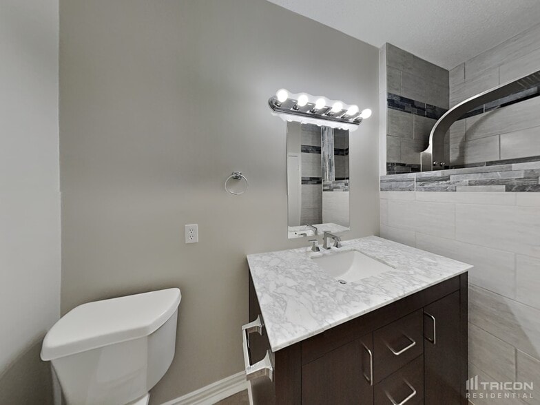 Building Photo - 1121 Cypress Ln