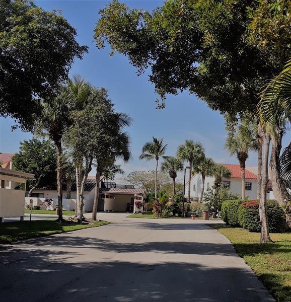 Building Photo - 211 NW 45th Ave