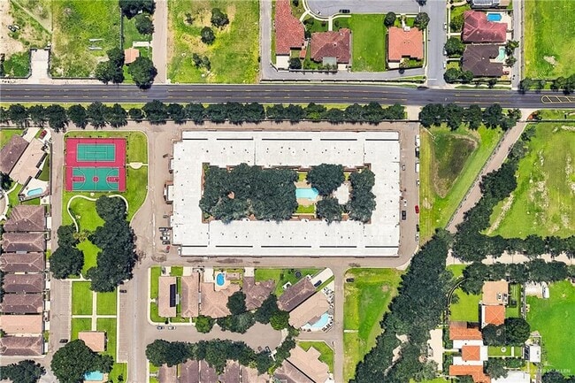 Building Photo - 15 El Rancho Rd