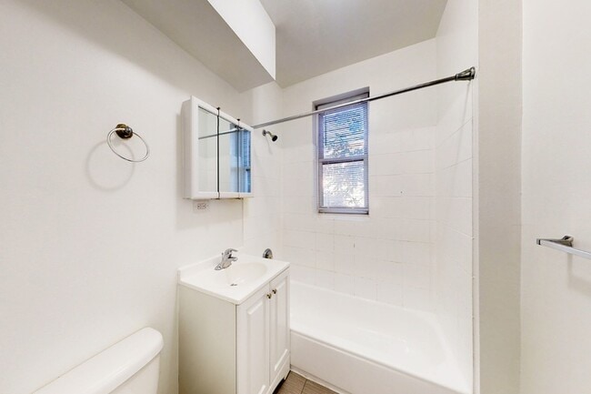 Floorplan - 925 East 46th Street