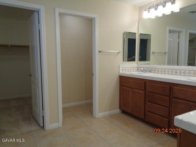 Building Photo - 42308 Klamath Ln