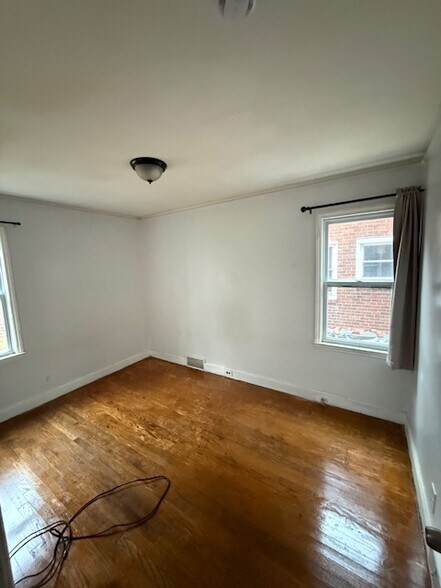 Building Photo - 16611 Lauder St