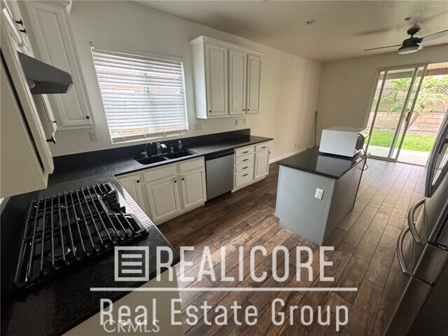 Building Photo - 15806 Rock Point Ln