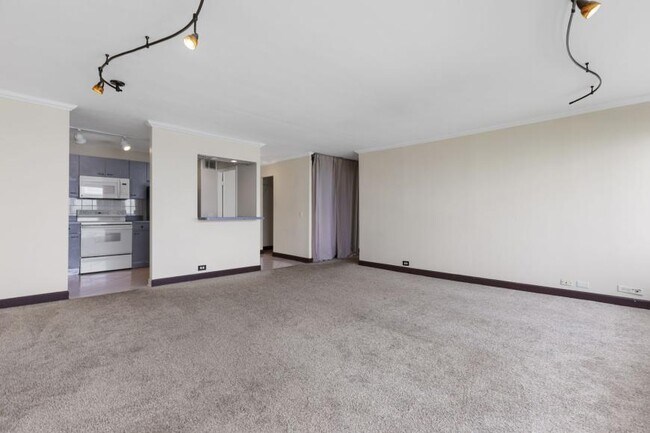 Building Photo - 1 bedroom in Chicago IL 60640