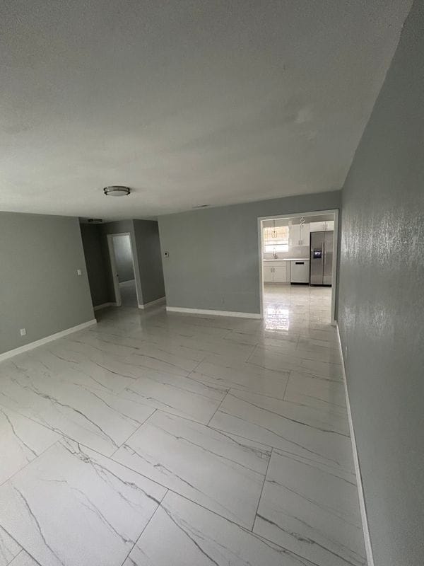 Building Photo - 702 Sharon Terrace