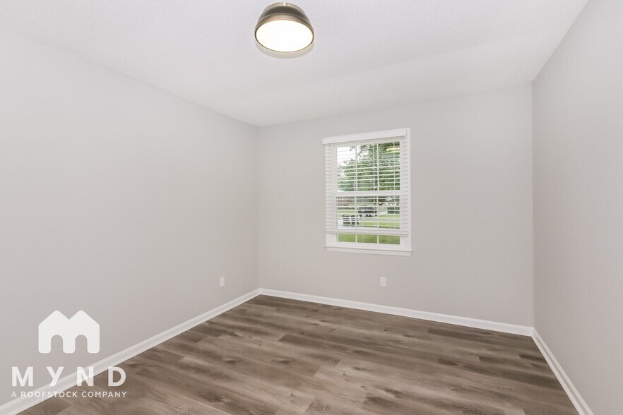 Building Photo - 4217 Heatherstone Dr