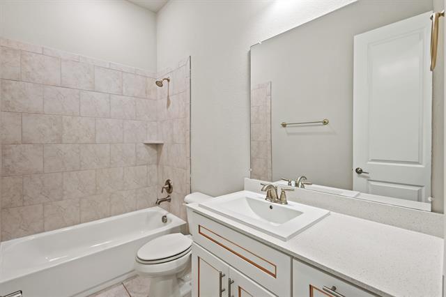Building Photo - 4121 Angelina Dr