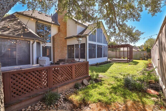 Building Photo - 1818 Brookchester Dr