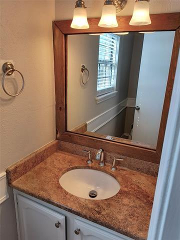 Building Photo - 4144 Wimbledon Dr