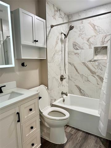 Building Photo - 301 Shady Grove Dr
