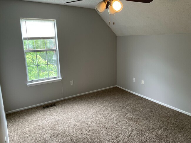 Building Photo - Close to Lexington Medical Center, University of South Carolina, I-26 and I-20