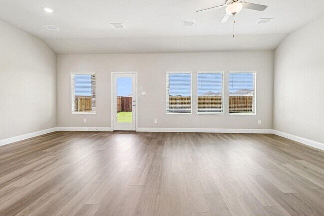 Building Photo - 6206 Castamere Dr