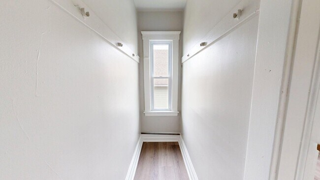 Building Photo - 4202 Ardmore Ave