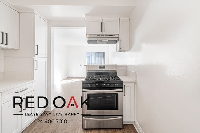 Building Photo - 12520 Lakewood Blvd