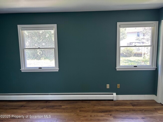 Building Photo - 107 Garney St