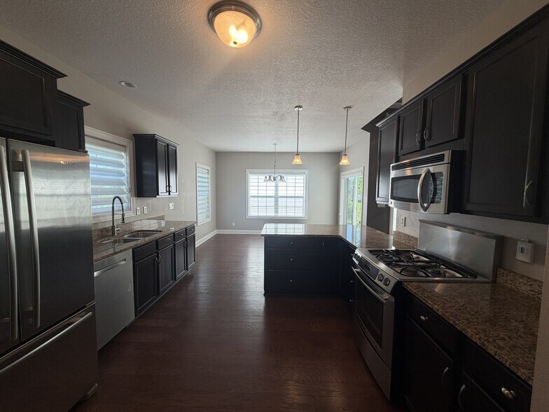 Building Photo - 3314 Cullen Dr