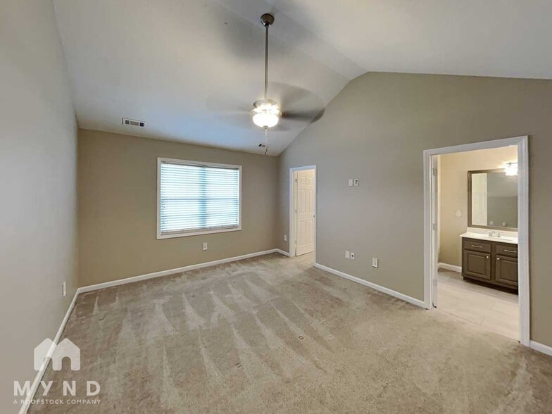 Building Photo - 816 St Andrews Pl