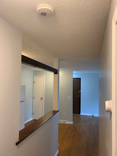 Building Photo - 18 Surrey Dr