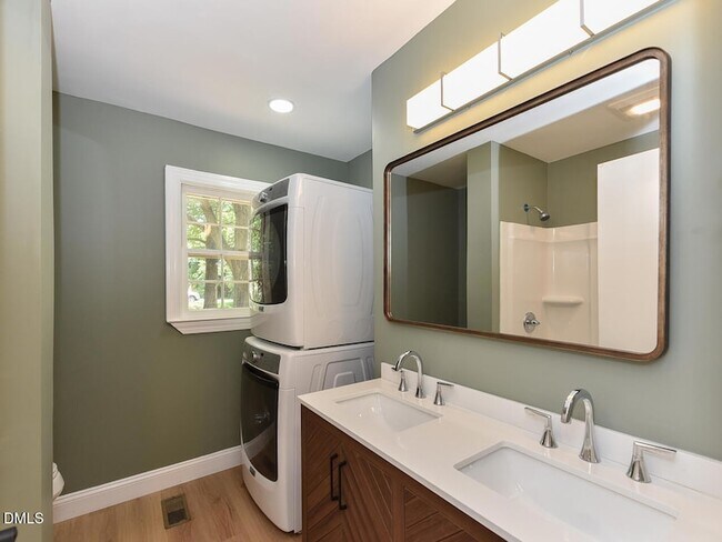 Building Photo - 3809 Boddie Dr