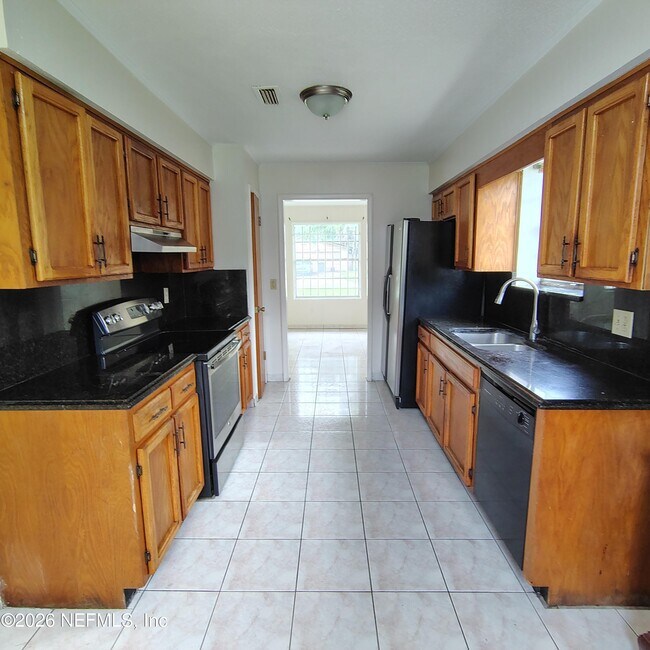 Building Photo - 5427 Hickson Rd