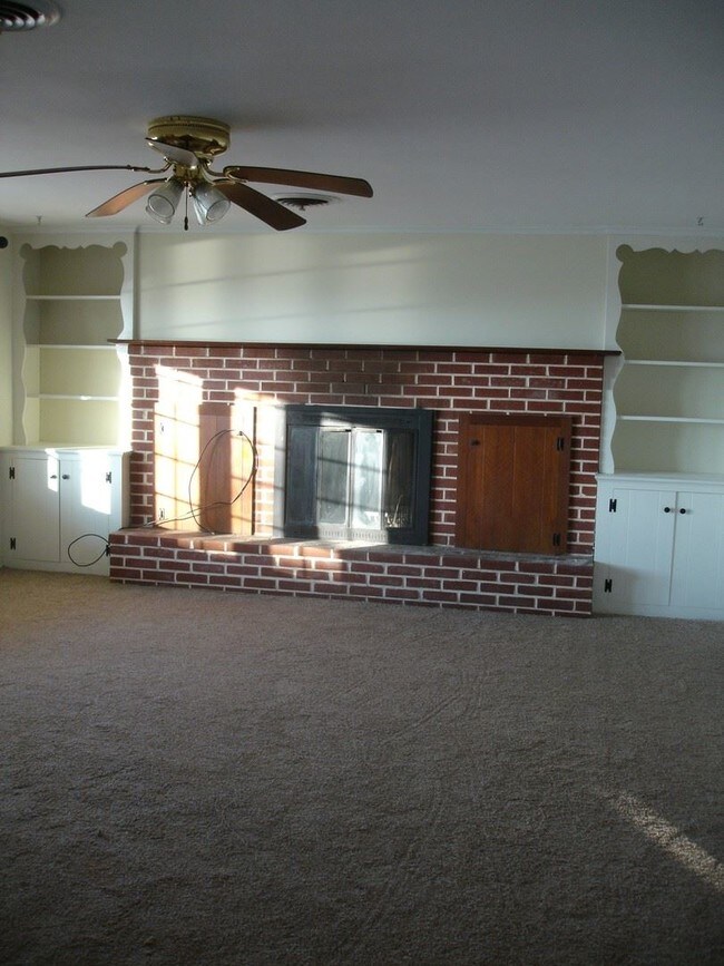 Building Photo - 2 br, 2 bath House - 1001 DEAVER ROAD