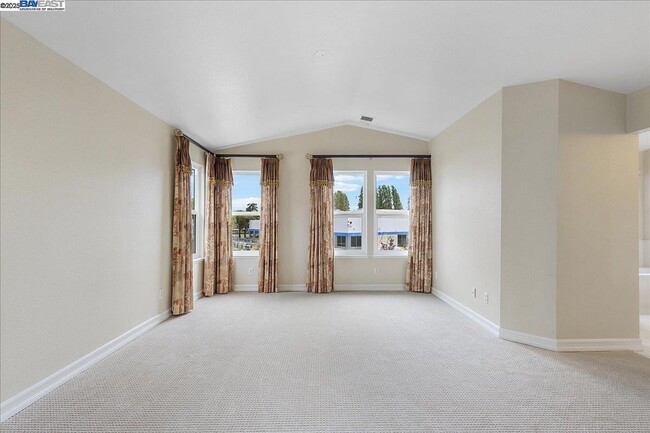 Building Photo - 3 Cerruti Ct
