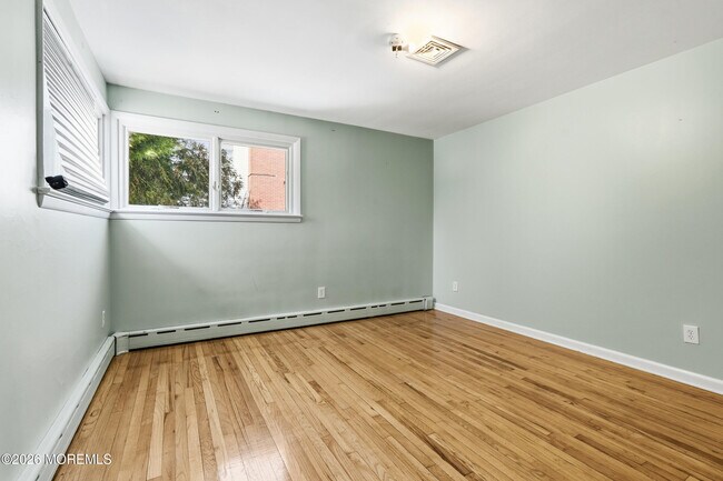 Building Photo - 294 Brighton Ave