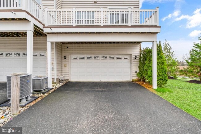 Building Photo - 42988 Atoka Manor Terrace