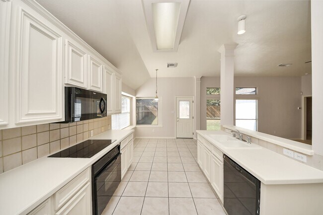 Building Photo - 7207 Glenbank Way