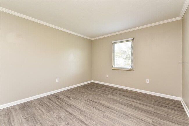 Building Photo - 507 67th Ave Dr W