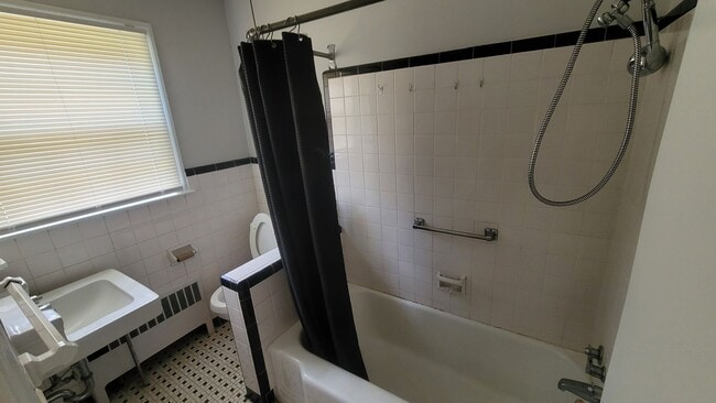 Building Photo - Charming ranch home in heart of Garner