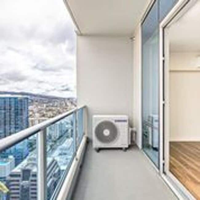 Building Photo - Penthouse 1-bedroom with 2-Parking!