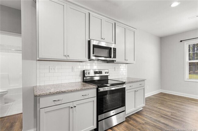 Building Photo - 153 Nairn St