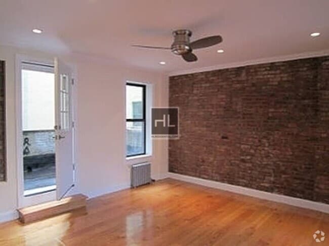 Building Photo - 338 E 100th St
