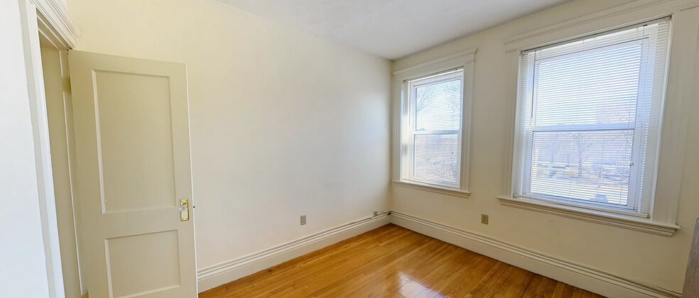Building Photo - 91 Kilmarnock St