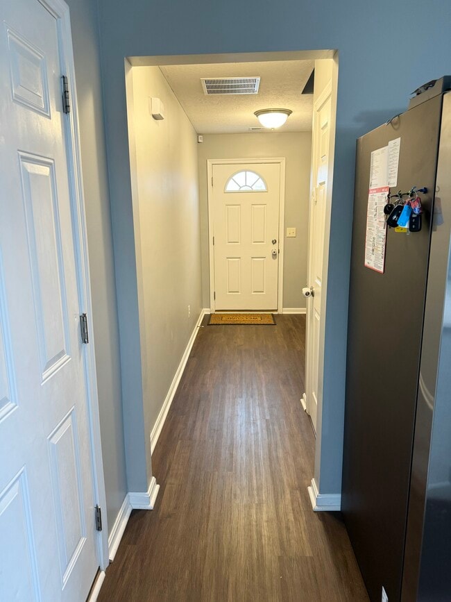 Hallway - 4946 Grimm Dr