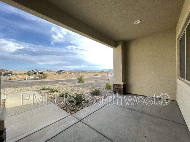 Building Photo - 2265 E Robby