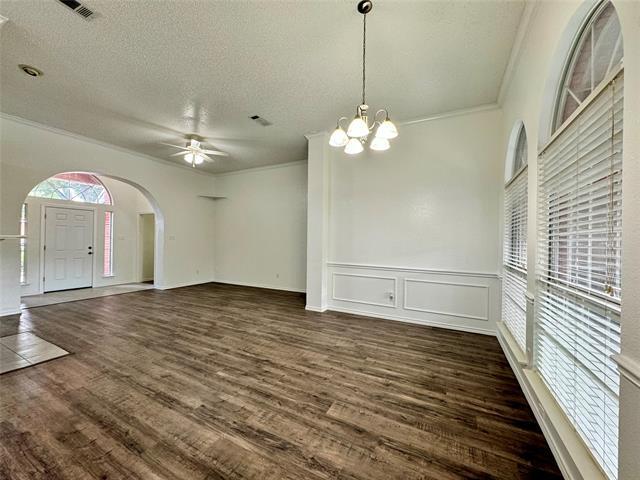 Building Photo - 3614 Parkmead Dr