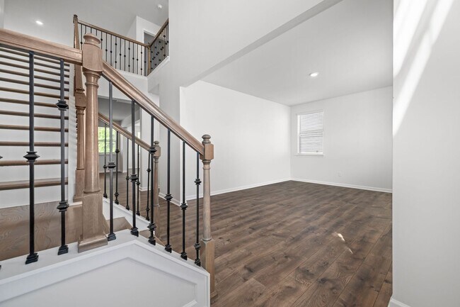 Building Photo - 1011 Alta Vis Ln