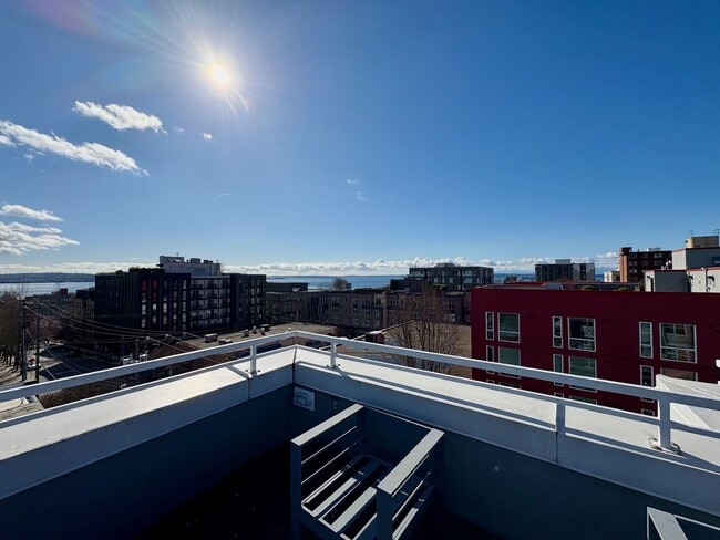 Building Photo - Uptown Condominiums - Lower Queen Anne