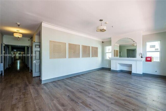 Building Photo - 1320 Drexel Ave