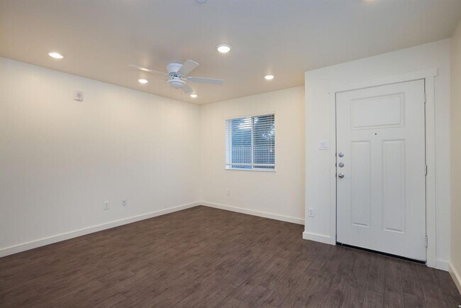 Building Photo - 21155 Gosling Rd