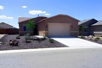Building Photo - 5828 N Elton Pl