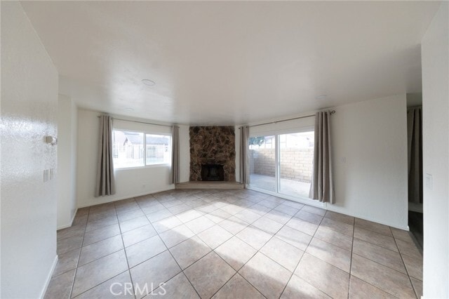 Building Photo - 14004 Cerise Ave