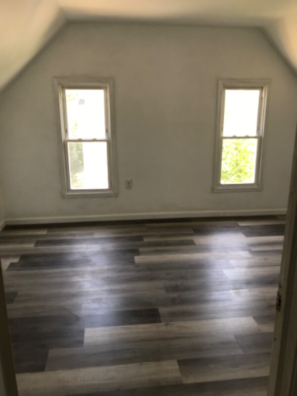 Building Photo - 400 W McNeal St