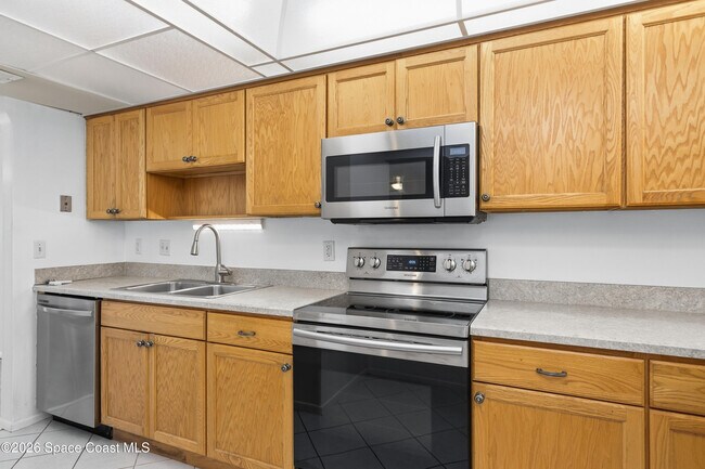 Building Photo - 500 Palm Springs Blvd