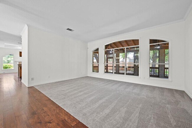 Building Photo - 11305 Nutwood Cove